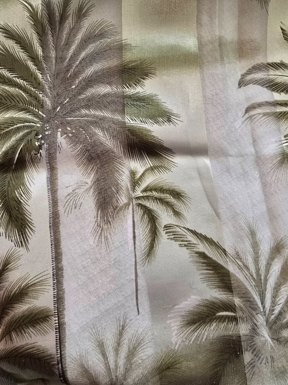 Vintage 100% Silk Scarf in Shades of Green, Palm Tree Motif - Picture 4 of 10